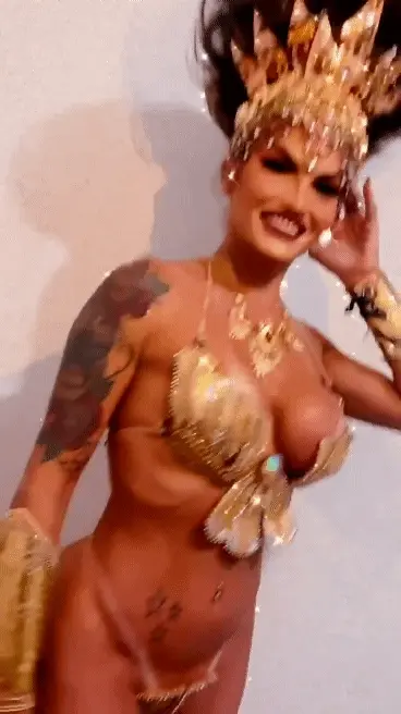 Fabyzinha Is Fabulous