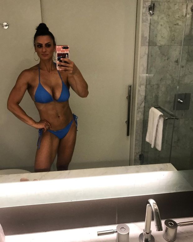 bathroom selfie