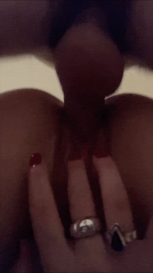 Smooth in wet pussy from below with amazing ass (@divinitiescurves ig)
