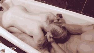 Pigtail handlebars bathtub facefuck