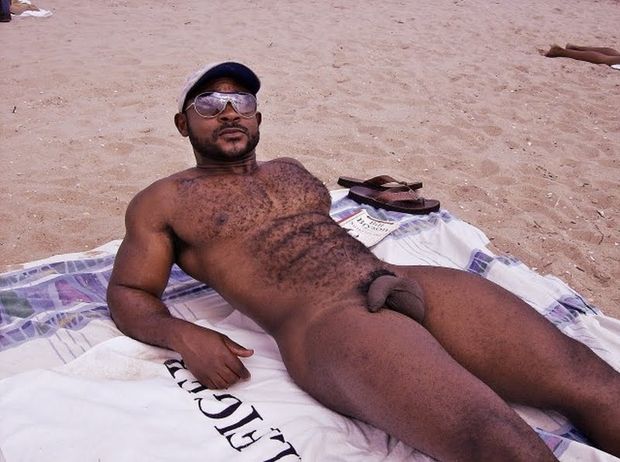 Praia nude black men