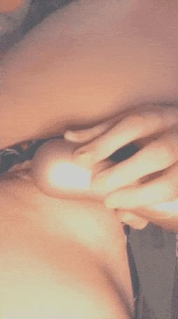 hot bitch maturation with vibrator