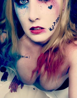 Harley Quinn want some love