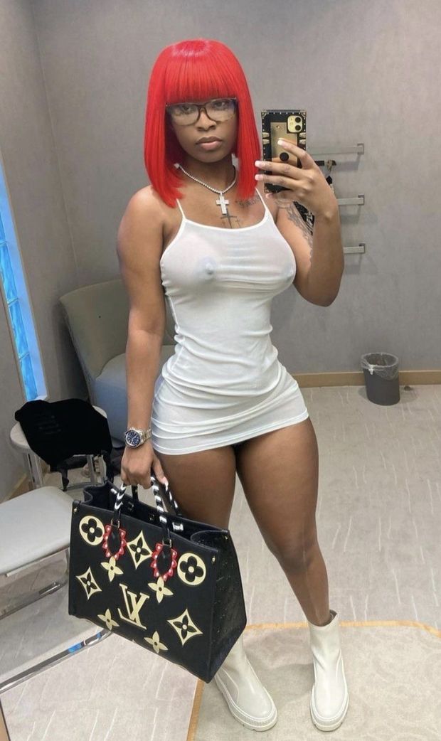 hot amateur selfie