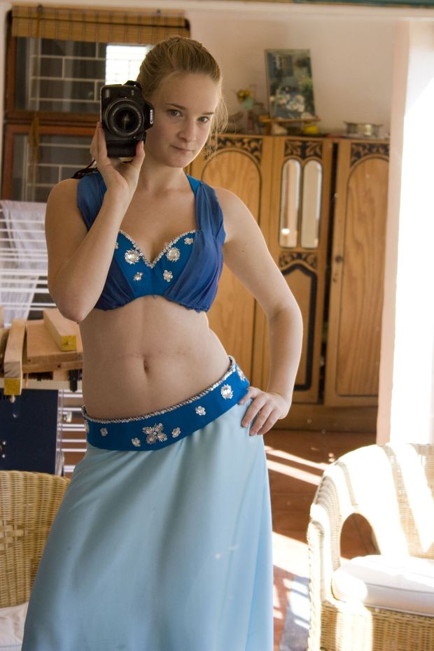 Alexandra Graham belly dancer