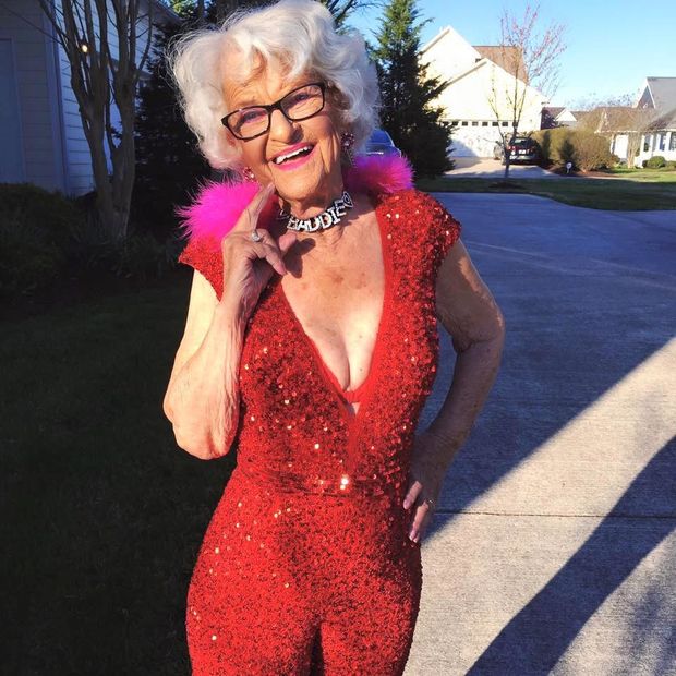 The cute GRANNY, Baddie Winkle. ❤️