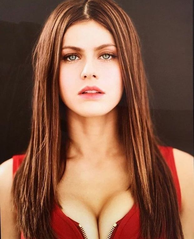 Sexy cleavage brunette