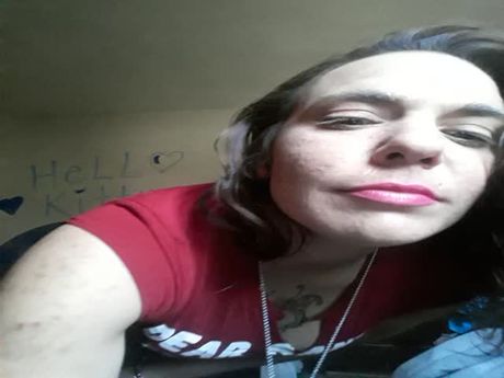 Pawg showing off the whole on her ass