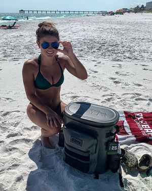 Hannah looking fine at the beach in a new bikini