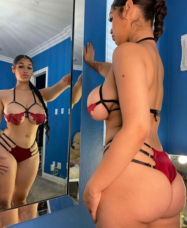 Lexie mirror ass tits