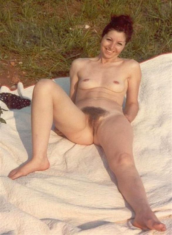 jamie rita sun-bathing