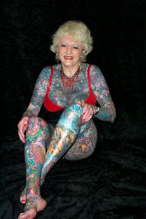 Sensual granny with tattoo. ❤️