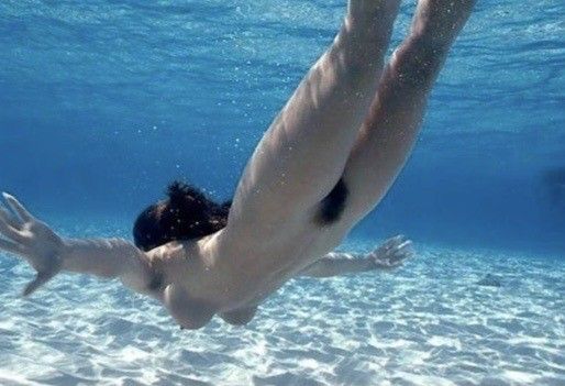 Muff diving