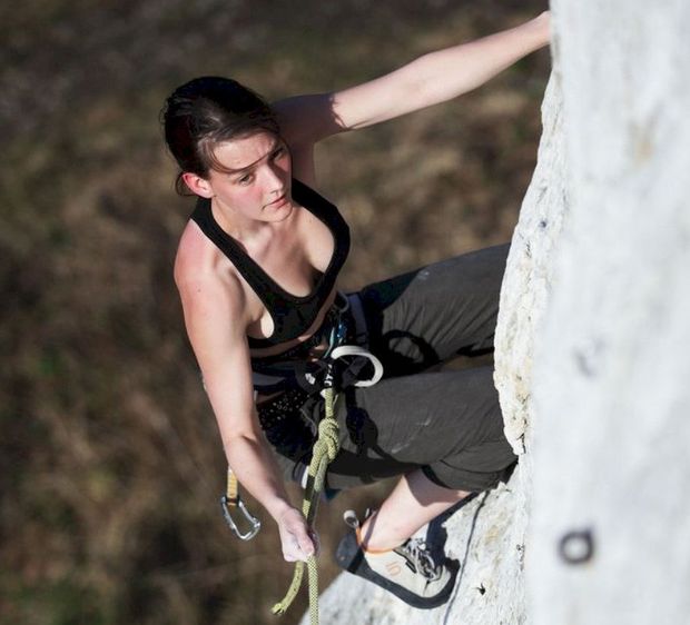 Downblouse on lead.