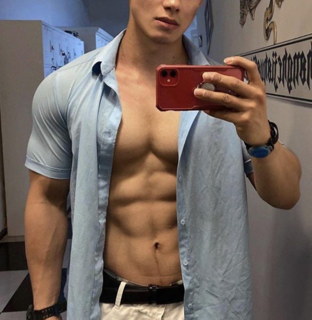 Wanna lick these abs?