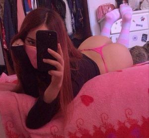 Super cute and thicc latina ass