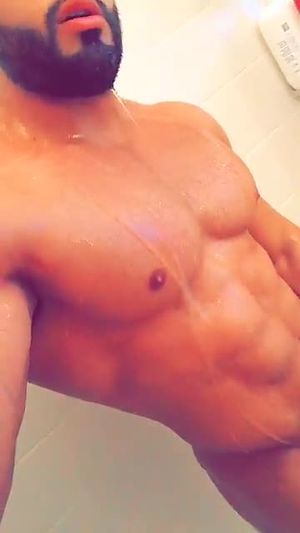 Gerardo Gabriel washing his soaking wet cock in the shower!