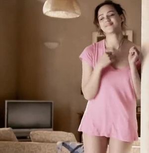 Sexy culo succoso di Nathalie Emmanuel