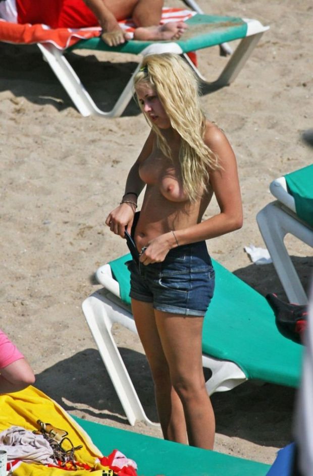 English model Peaches Geldof strips in public