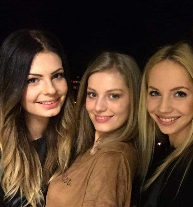 Choose one and f*ck her hard! 15 ❤️
