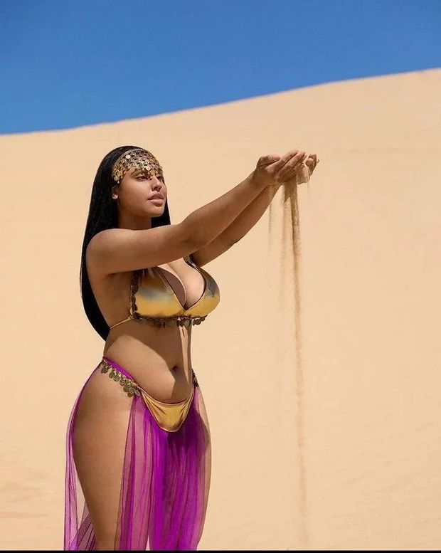 Egyptian babe