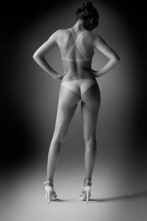 Human body fine art photography. ❤️