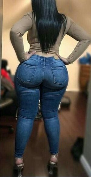 TIGHT JEANS BIG ASS LATINA