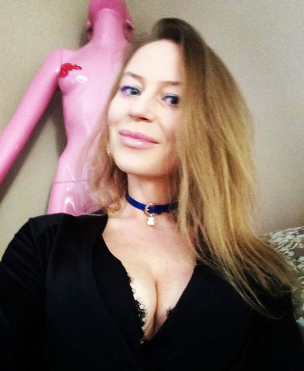 Selfshot from your mom to Bad Bunny Club magazine. Your mom is well known for being one of the nastiest white whores in this area.