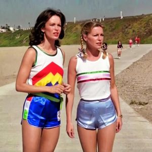 Jaclyn Smith & Cheryl Ladd from Charlie's Angels, in Shorts. ❤️