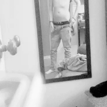 Who wants to check me for ticks xD