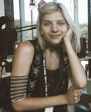 It’s a guarantee pussy pounding when Aurora gives you this look