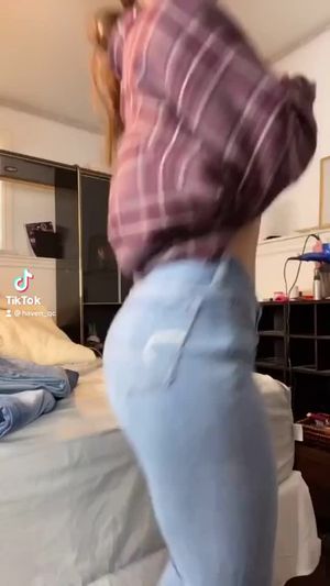 Thot with a booty.