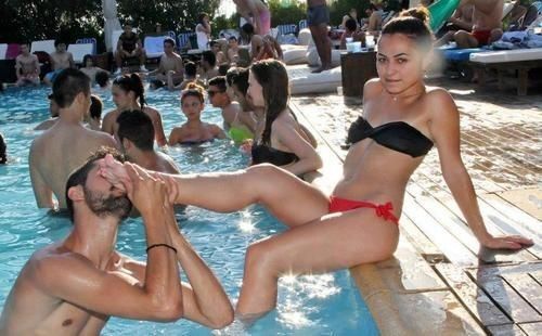 she made you kiss her feet, to her you're nothing but a loser
