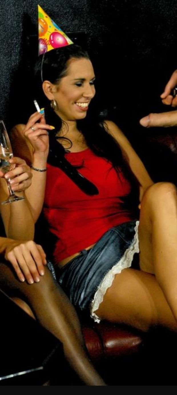 Smoking Virginia Slims and looking at dick
