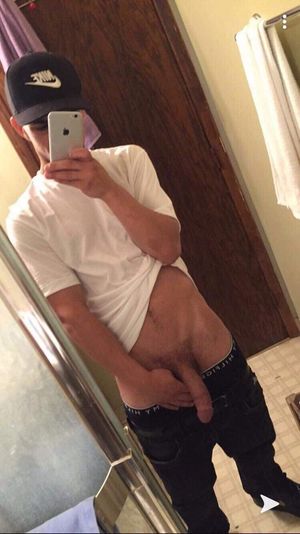 TeeWhy Picture
