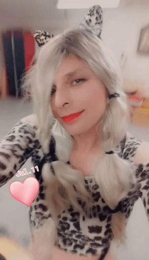 Jenna Bliss the leopard flirt