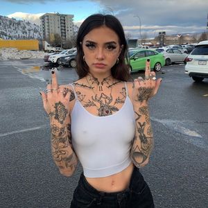 Keaton Belle (@notsick3)