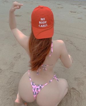 Hey! He's actually my dad! ... See? No body cares!