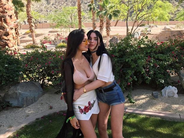big boobies teen