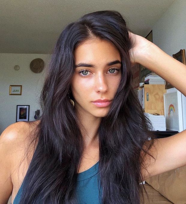 Gorgeous Beauty - Renee Herbert
