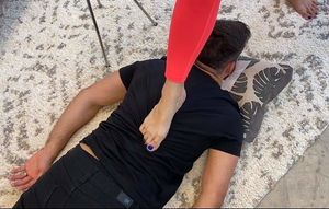 mom bullying weak white guy