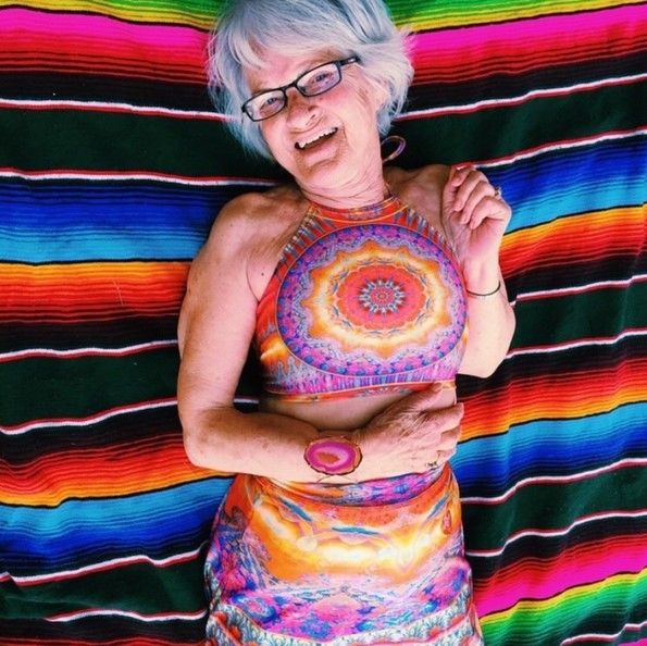 The cute GRANNY, Baddie Winkle. ❤️