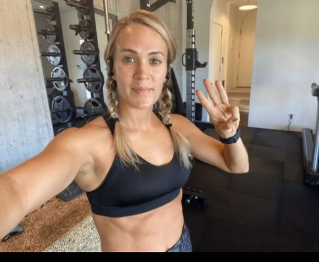Carrie works out
