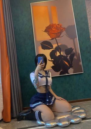 Awesome Sexy Outfit selfie