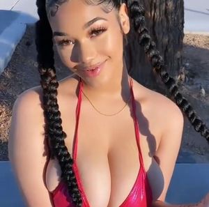 Lexie close up boobs