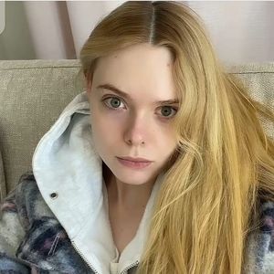 ELLE FANNING