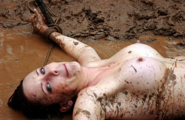 Mom is getting scared now as cold muddy water seeps into her pussy!