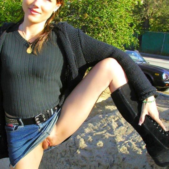upskirt outside
