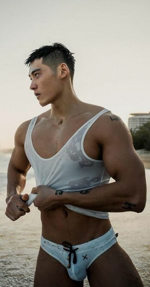 Sensual male model, with white appearance. ❤️