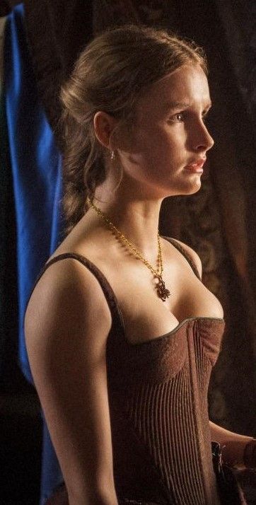 Olivia DeJonge